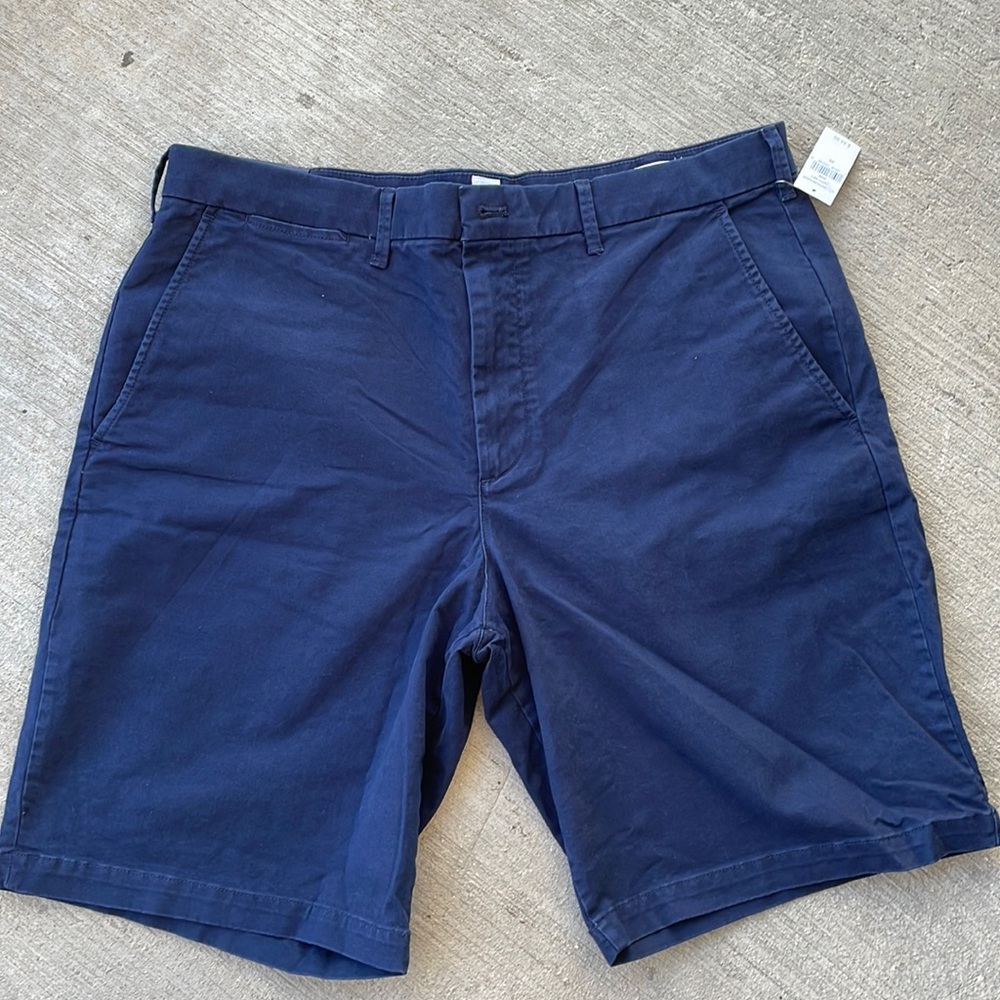 Gap mens short  new with tag